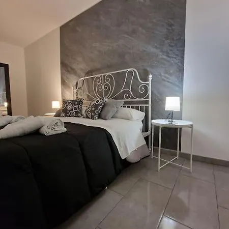 Black & White Holiday home