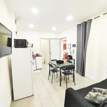 Black & White Holiday home Catania