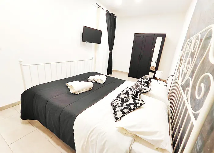 Black & White 度假居